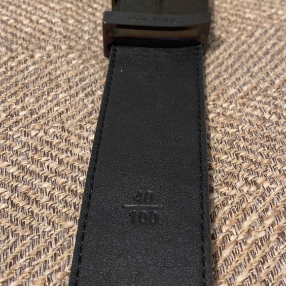 Louis Vuitton Black Suede LV Initials Belt - Picture 4 of 6
